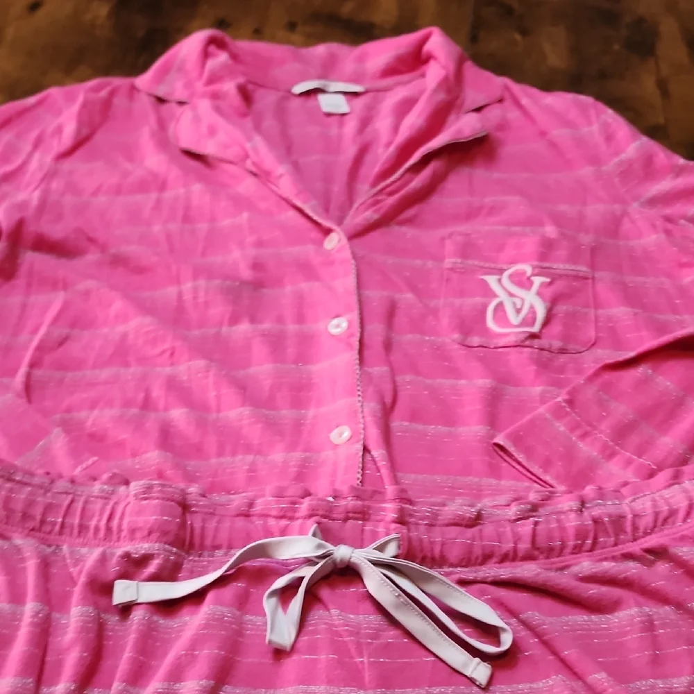 VICTORIA'S SECRET | Pink Silver Metallic Stripe Long Sleeve Wide Leg Pajamas | L